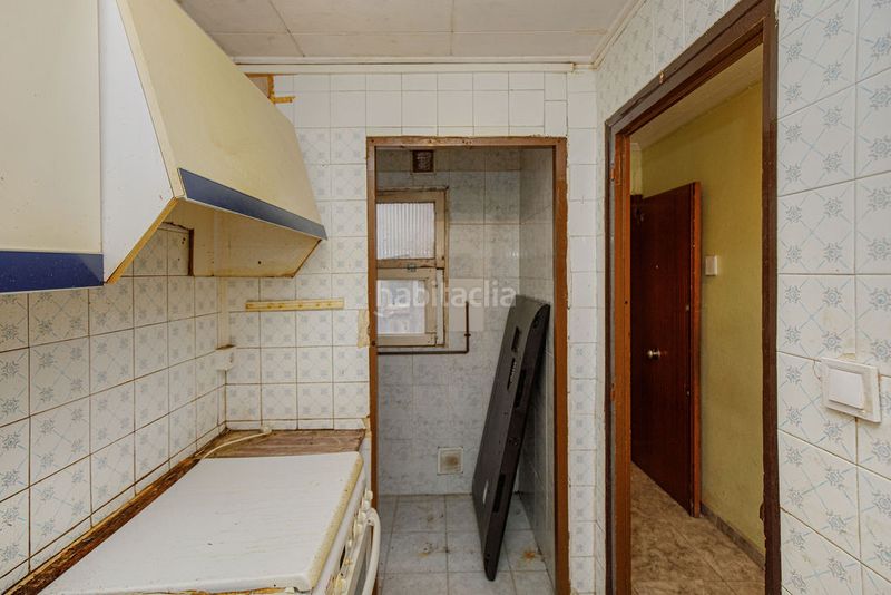 Foto f671f821-2de0-47ed-8d7c-ebd9b853df30. Piso en Barri dels Escriptors Salt