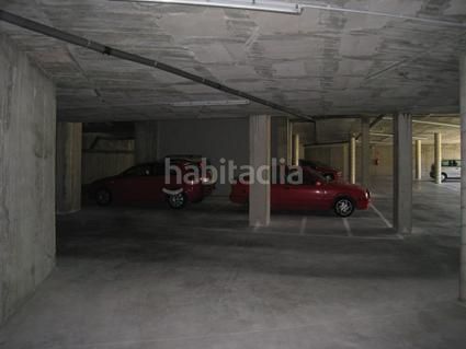 Foto 47473ed4-e55f-4aa2-a5e3-6b6218eaeec8. Aparcament cotxe a Sant Joan les Fonts