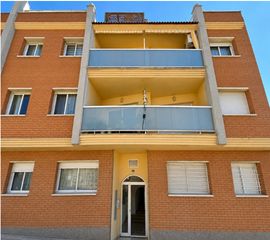 Pis  Carrer vilar petit 23. Vivienda de 3 dormitorios con terraza en blanes