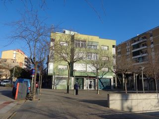 Appartement  Passeig del marquès de camps. Piso en venta en salt – 68 m²