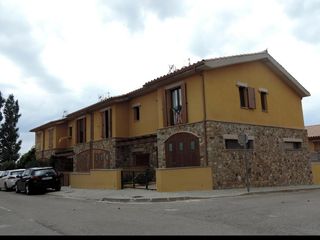 Pis a Carrer de can vinyes 11. Vivienda en construcción en bellcaire d’empordà