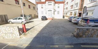 Parking coche en Carrer folch i torres 24. Plaza de aparcamiento en piera