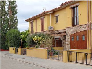 House  Carrer de can vinyes. Casa de 127 m² en bellcaire d’empordà