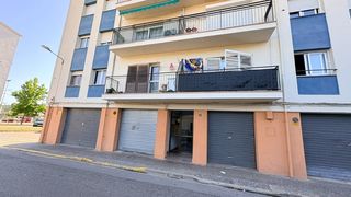 Appartamento  Carrer la rasa. Piso de 3 dormitorios en sarrià de ter, girona