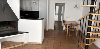 Duplex  Carrer de teresa miramont. Venta flash | dúplex con terraza y garaje en cadaqués