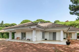 House  Avinguda rocaferrera. Exclusiva residencia en rocaferrera con vistas al mar