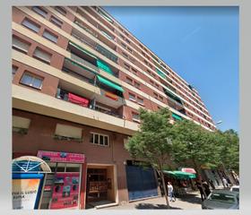 Flat  Carrer del president francesc maci. Iso de 81 m a la venta en salt (girona). situada en el casco ur