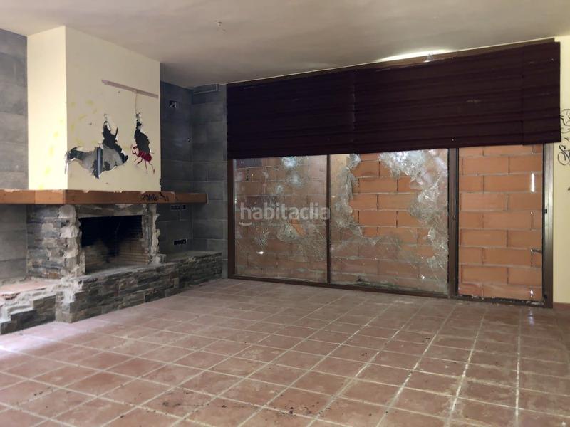 Foto 6e624d64-6c1e-4317-97d6-5c9e48f95f63. Xalet amb calefacció aparcament a Alp