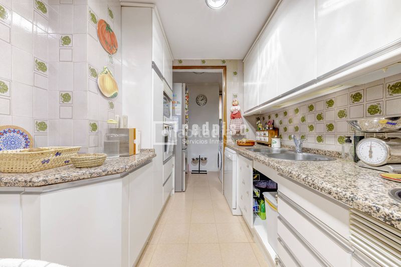 Foto 4fab5c05-c73c-4163-a7b9-d454b2e72bcf. Flat with heating parking pool in Carretera del Plantío Majadahonda
