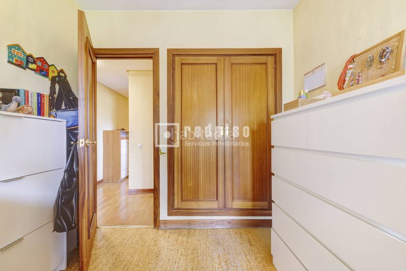 Foto 61459b93-ca25-4678-adff-c3e3f4e0965c. Flat with heating parking pool in Carretera del Plantío Majadahonda