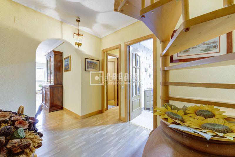Foto 99e2322f-5843-4367-99e0-50e6349724bf. Flat with heating parking pool in Carretera del Plantío Majadahonda