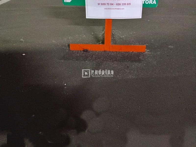 Foto bf7f8e82-2140-4b57-8f92-780497c57d67. Aparcament cotxe a Parque Ondarreta-Urtinsa Alcorcón