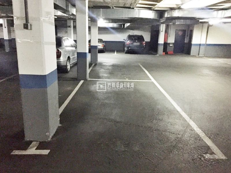 Foto a668e545-c01b-46de-b9c6-e910af6ad951. Affitto posto auto in Prado de Santo Domingo Alcorcón