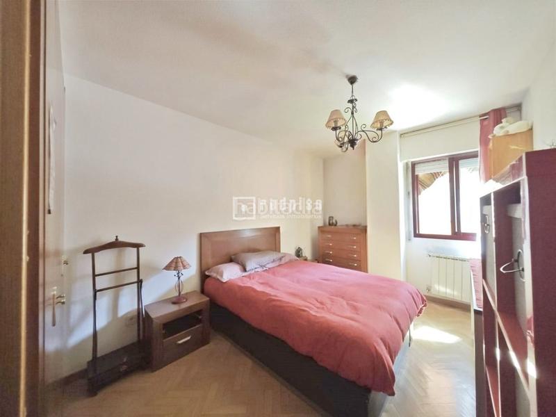 Foto 0e4a8969-642b-4f55-bd27-8993cb2dda1f. Piso vivienda con terraza en venta, zona las retamas! en Alcorcón