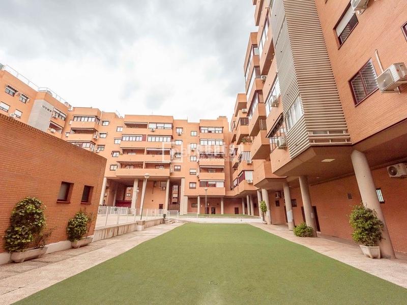 Foto 8b0c55a5-c897-4ed1-a3f3-72724ab51839. Piso vivienda con terraza en venta, zona las retamas! en Alcorcón