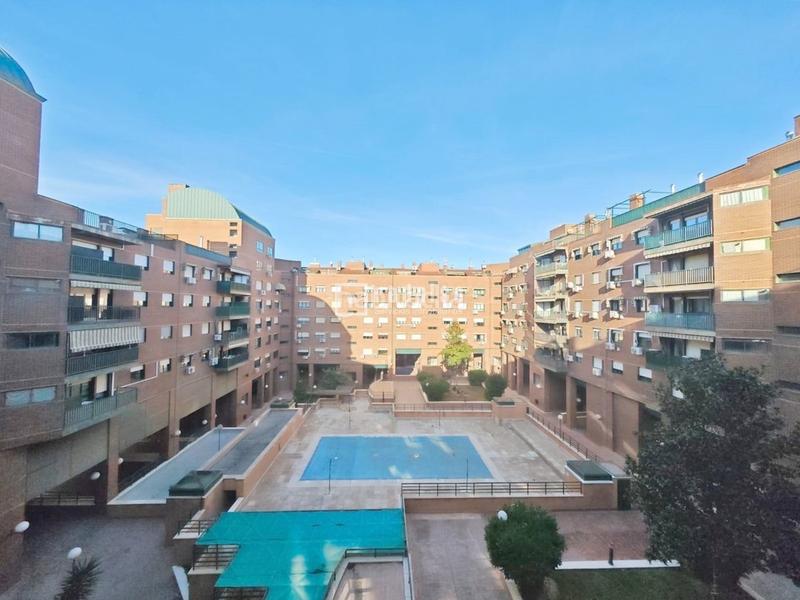 Foto 0c41c357-ccd1-4b0c-b3ae-3fc3059cf078. Flat with heating pool in Prado de Santo Domingo Alcorcón