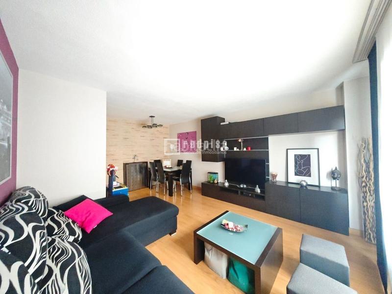 Foto f2711010-f2b6-4384-96e7-cca6dc385228. Flat with heating pool in Prado de Santo Domingo Alcorcón