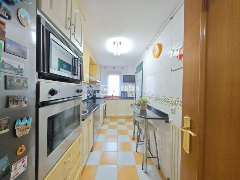 Foto fadacd0d-36f3-4acc-9a3c-ff655408add3. Flat with heating pool in Prado de Santo Domingo Alcorcón