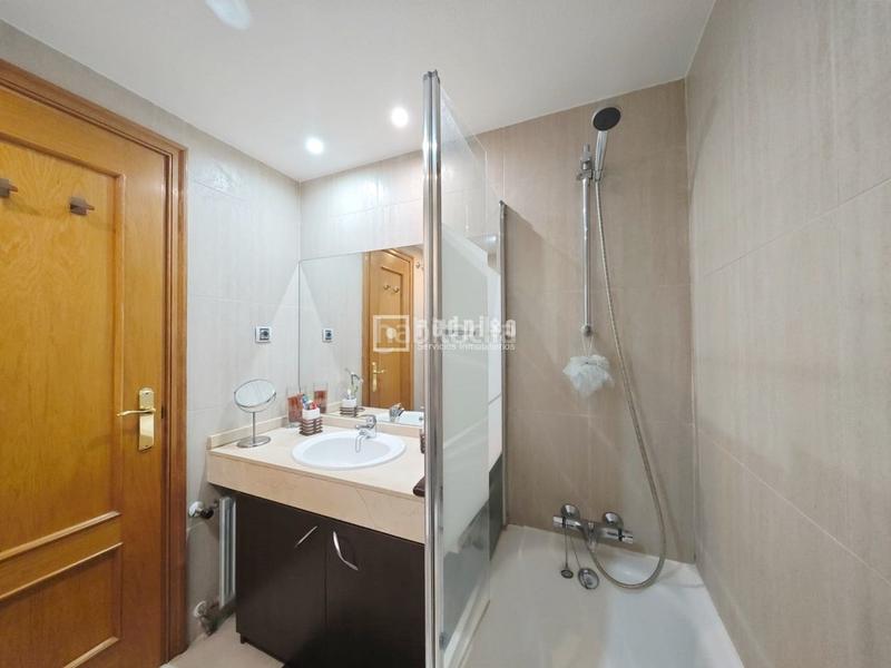 Foto ff56107d-d869-42df-85f4-e4a7d0e81b2a. Flat with heating pool in Prado de Santo Domingo Alcorcón