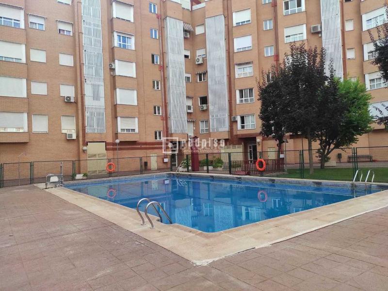 Foto 33bcd4d8-73b6-424b-a402-bdd661e4710c. Flat with heating parking pool in Prado de Santo Domingo Alcorcón