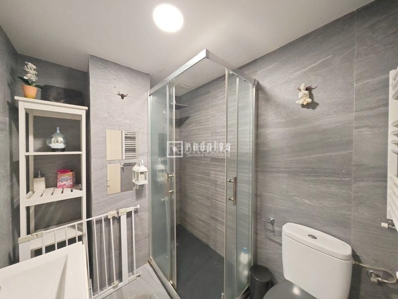 Foto 8cd94942-cbe6-4c24-a6c0-629e8dc695fa. Flat with heating parking pool in Prado de Santo Domingo Alcorcón