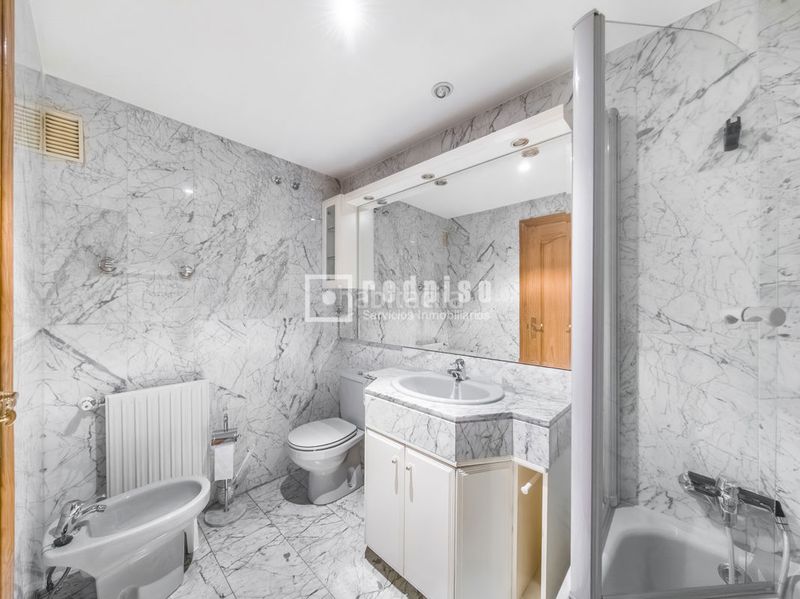 Foto 3af5f34f-1809-4661-ba40-142bceb70f47. Flat with heating parking pool in Prado de Santo Domingo Alcorcón