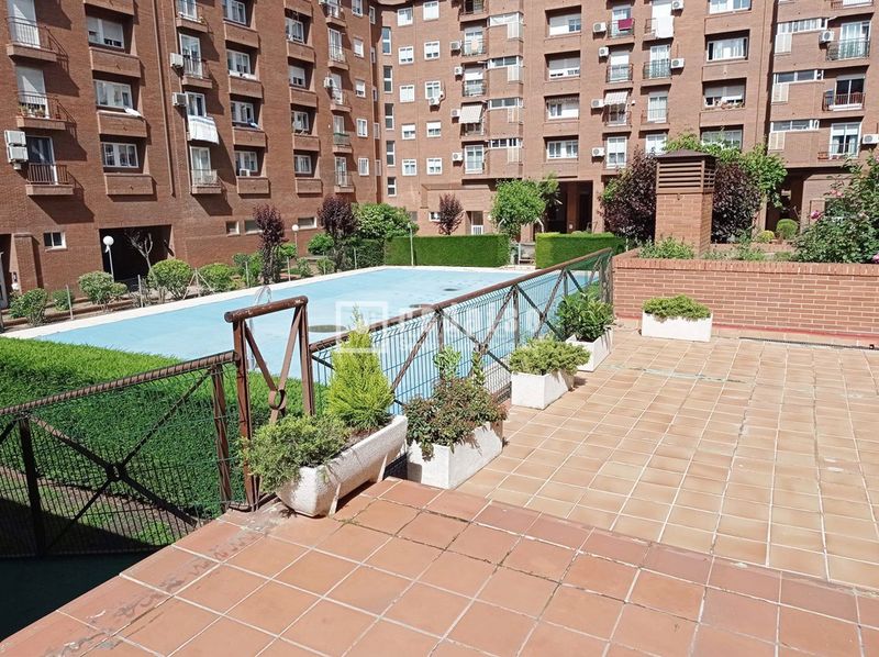Foto 5550eff3-cc02-49f9-8615-5ab312ed4664. Pis amb calefacció aparcament piscina a Prado de Santo Domingo Alcorcón