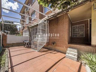 Appartement à Prado de Santo Domingo. Bajo con jardín en venta, zona las retamas!