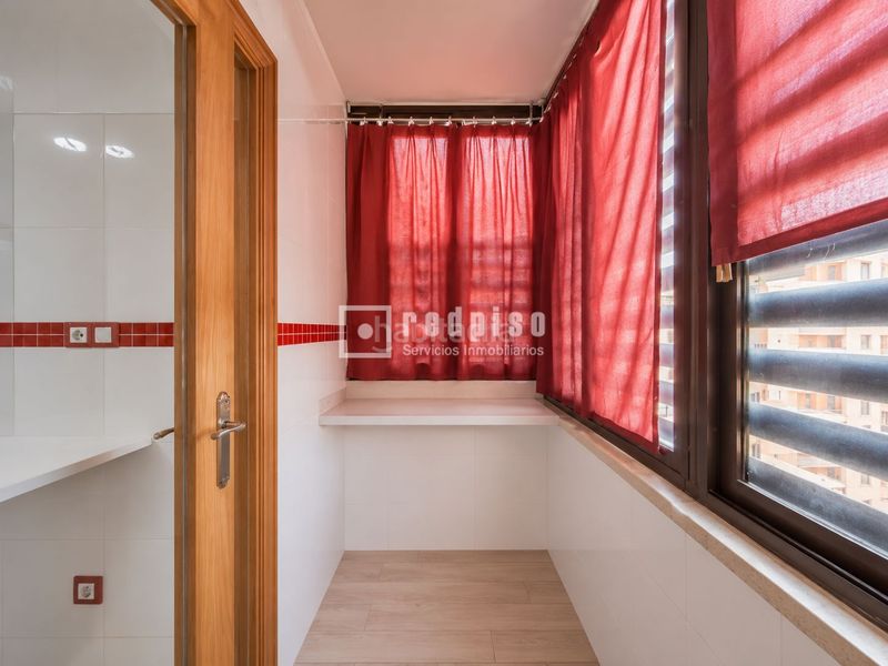 Foto 54d43d08-b94e-4a5f-80d5-feeda5c76d89. Àtic amb calefacció aparcament piscina a Prado de Santo Domingo Alcorcón