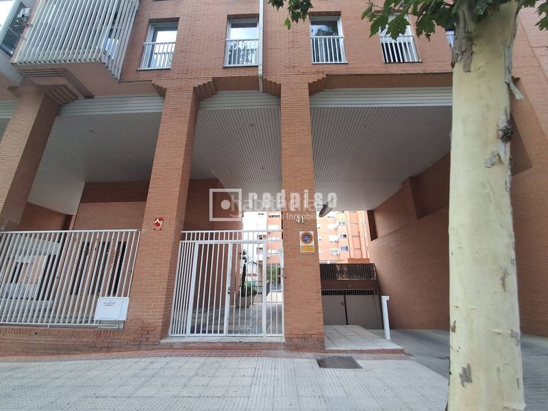 Foto fcb261d1-a3b3-40ca-bd93-96e8b2daad0f. Lloguer aparcament cotxe a Prado de Santo Domingo Alcorcón