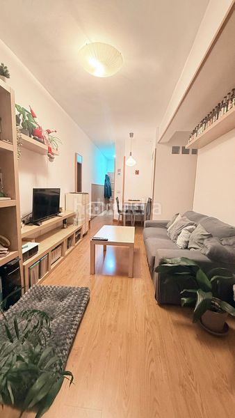 Foto 1a4cd562-bec5-4797-9200-e6c4b3733635. Piso  en venta en Palomeras Bajas Madrid