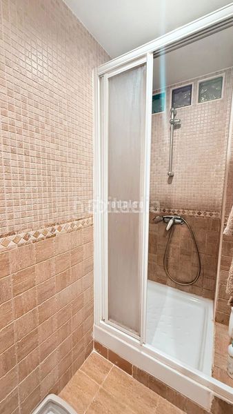 Foto a6cefa9e-8970-4017-8506-b9cfc0708fbb. Piso  en venta en Palomeras Bajas Madrid
