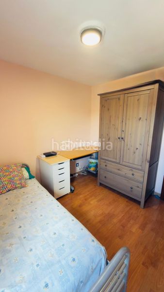 Foto 8d43e802-90de-4545-a12c-89eb31a276a1. Edificio in Palomeras Bajas Madrid
