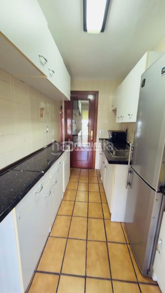 Foto a86906b7-fdc8-47c2-9bfa-804857e5c830. Edificio in Palomeras Bajas Madrid