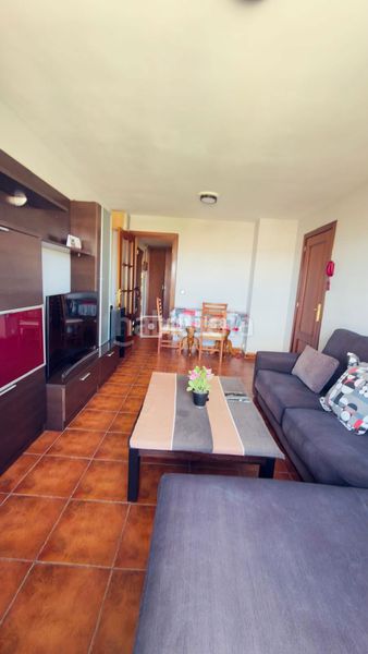 Foto f9d4c775-b049-4538-94b6-9b28f6a007c1. Edificio in Palomeras Bajas Madrid