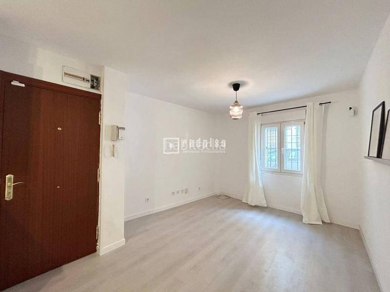 Foto a8eafc64-957e-4a08-baa9-a97b60b740cc. Piso redpiso plaza eliptica vende en Pradolongo Madrid