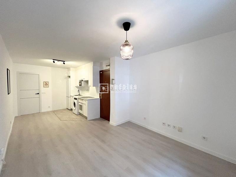 Foto b709bde7-5949-45f3-9ab4-bf3d38fe3431. Piso redpiso plaza eliptica vende en Pradolongo Madrid