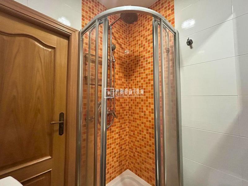 Foto 8b01fdeb-0117-4a45-95ea-1530c5e64930. Piso redpiso plaza eliptica vende piso espectacular en Madrid