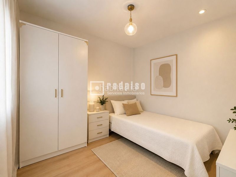 Foto 371fe66d-adff-4a04-b642-49220bea6647. Pis a Pradolongo Madrid