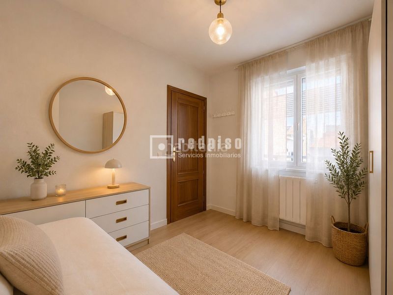 Foto c77d3cb9-2e14-4e6e-b16d-d2217a5e280d. Pis a Pradolongo Madrid