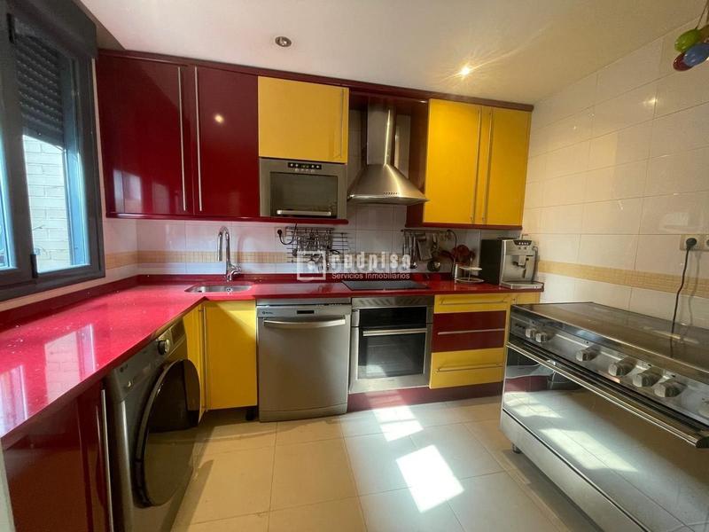 Foto c5546f4d-6c22-4ed1-8a54-1dafb8f93e1e. Chalet  en venta en zona reston ii, en Restón I-Restón II Valdemoro