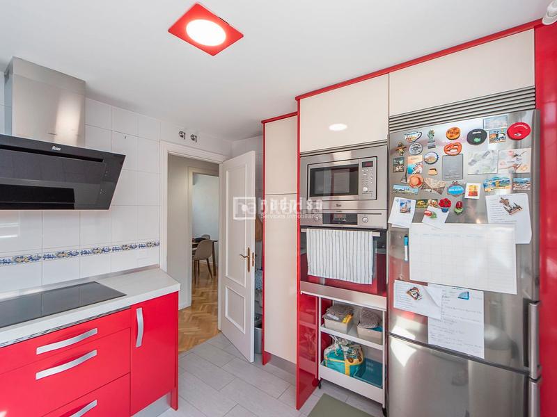 Foto d81c527d-1793-4668-82f7-0fe29f084fa3. Pis amb calefacció aparcament piscina a Restón I-Restón II Valdemoro