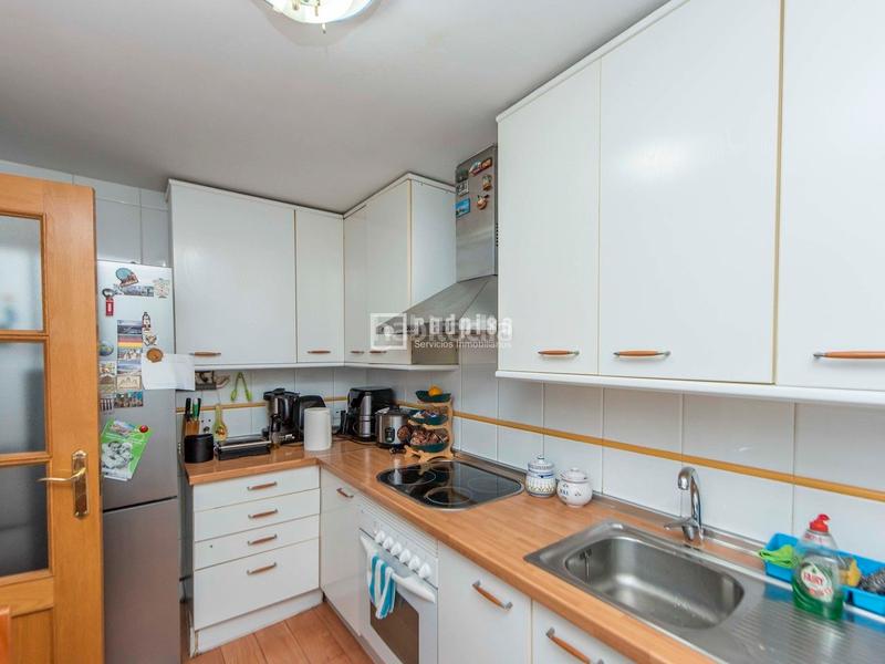 Foto 49e0c7dc-d1cc-4d42-91c2-cd4335bf07e5. Chalet avec chauffage piscine dans Hispanoamérica-Comunidades Valdemoro