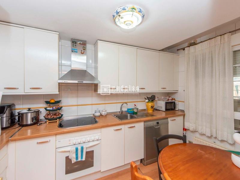 Foto 61a385e1-1985-4d30-9297-2d2865a40b35. Chalet avec chauffage piscine dans Hispanoamérica-Comunidades Valdemoro