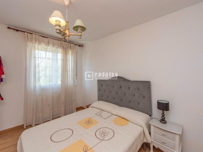 Foto 6e00231f-0085-4f68-b987-853fdbbe0ae0. Chalet avec chauffage piscine dans Hispanoamérica-Comunidades Valdemoro