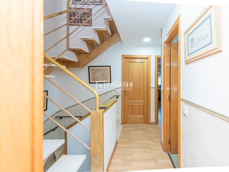 Foto bbfca901-6f23-4721-9caa-c3dec43d4587. Chalet avec chauffage piscine dans Hispanoamérica-Comunidades Valdemoro