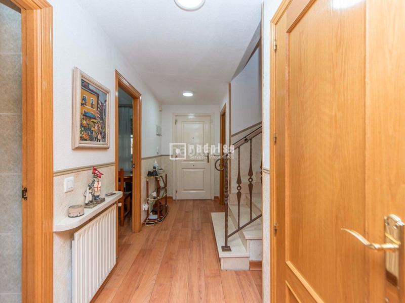 Foto d0ef256d-f988-4618-8c87-e06f5a06acfa. Chalet avec chauffage piscine dans Hispanoamérica-Comunidades Valdemoro