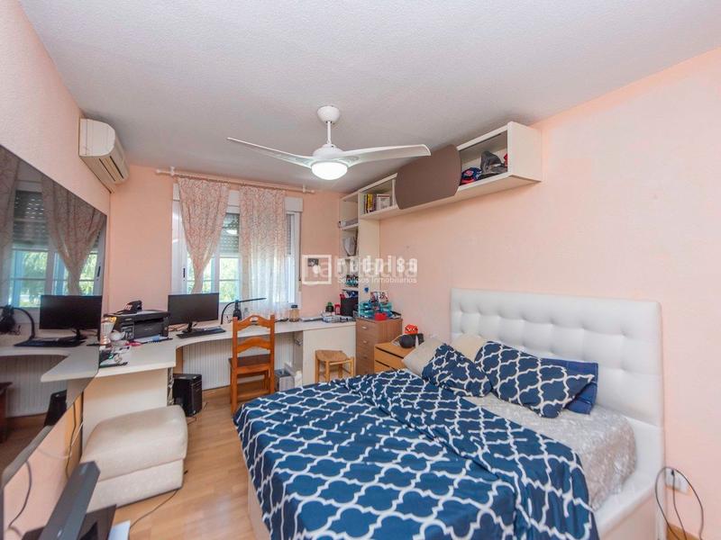 Foto d1b01f04-3a69-49bb-b2d8-1826bc001410. Chalet avec chauffage piscine dans Hispanoamérica-Comunidades Valdemoro