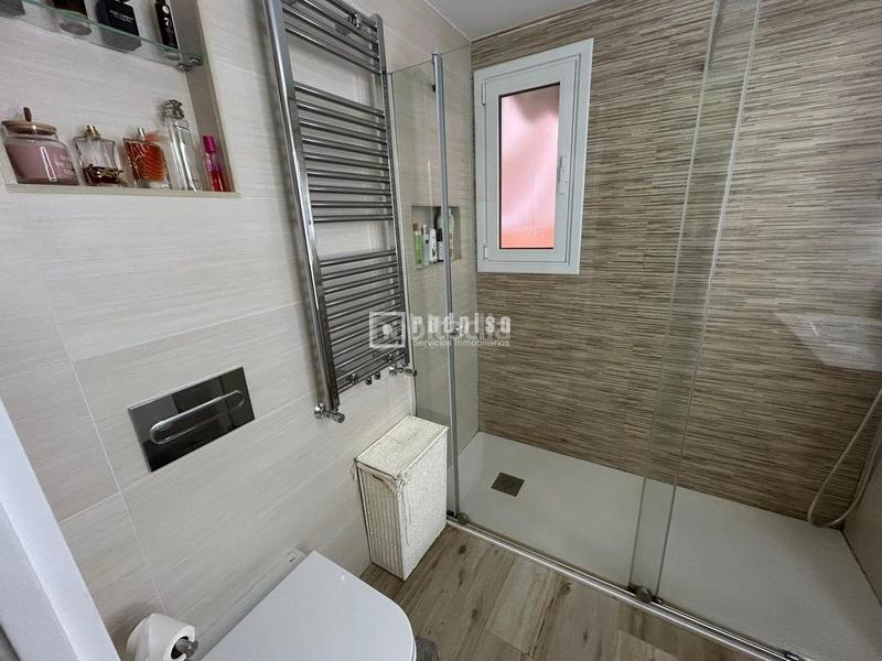 Foto 87e28e5a-b334-42b4-a51d-25b32ddbb166. Appartamento con riscaldamento parcheggio piscina in Valdemoro