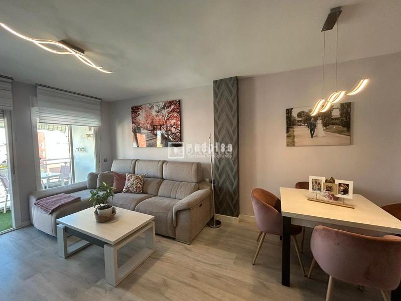 Foto fdfc34ef-b3a7-4d98-a455-b8b9bfc24758. Appartamento con riscaldamento parcheggio piscina in Valdemoro